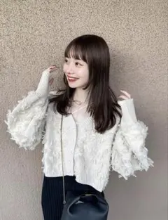 hinari フリルショートカーディガン アイボリー