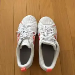 adidas スニーカー ホワイト×ピンク