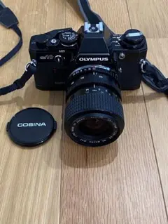 オリンパスOLYMPUS OM-1n 　ZUIKOズームレンズ、専用ストロボ付き オリンパスOLYMPUS OM-1n ZUIKOズームレンズ、専用ストロボ付き - メルカリ
