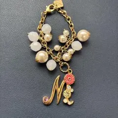 & chouette イニシャル M チャーム ゴールドのサムネイル