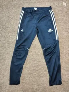 Item thumbnail for item b336e5dc-3950-4ce3-8b78-d8d9c69746c2