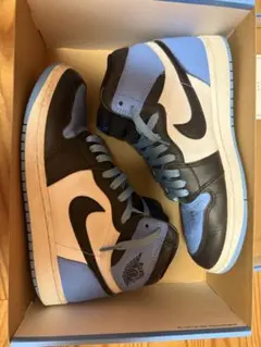 Nike Air Jordan 1ユニバーシティブルー