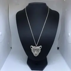 ジャガーヘッドペンダントネックレス