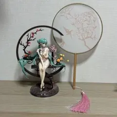 初音ミク 韶華 フィギュア 扇子付きのサムネイル