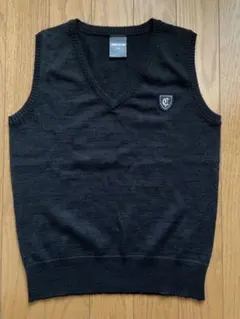 COMME CA ISM 黒 Vネックベスト 130