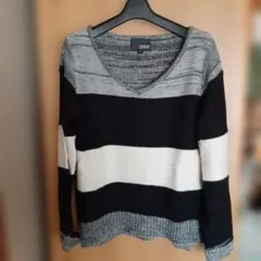 ★処分特価★＊HK WORKS LONDON＊ボーダーのVネックセーター＊