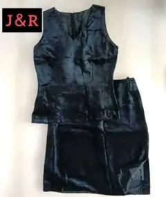 【 J＆R 】黒ベロア　Vネックノースリーブとスカートセット