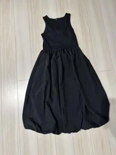デ*ナ様 GU バブルヘムワンピース　ノースリーブ　ブラック