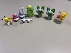カプセルトイ　ポケモンフィギア　8個セット　ピカチュウ　ニャオハetc