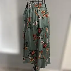 ZARA 花柄　ロングスカート　緑　グリーン　フレアスカート　S ザラ