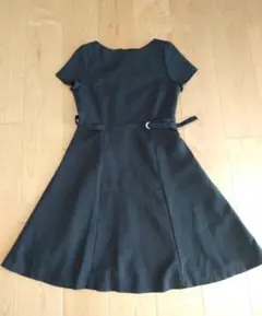 ナチュラルビューティーベーシック　ワンピース　着用一回　美品　ネイビー