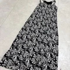 花柄 ロングワンピ　マタニティ　カップ付き　ギャル　ユニクロ　UNIQLO