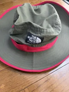 THE NORTH FACE アウトドアハット カーキ×レッドのサムネイル
