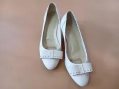 DIANA ベージュパンプス