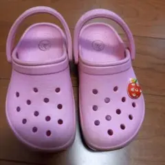 16cm位 crocs ピンク サンダル ストラップ付き クロックス8 9キッズ