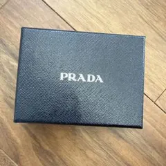 PRADA ネイビー ギフト箱　約11.5cmx8.5cmx3.5cm