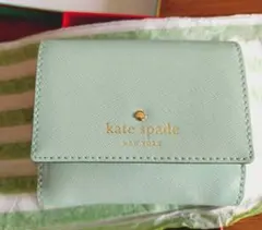 【美品】kate spade ケイト・スペード 二つ折り財布のサムネイル