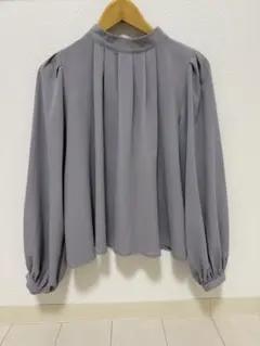 ハイネック バルーンスリーブ シャツ