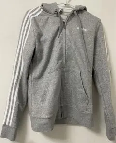 adidas グレー フルジップパーカー Mサイズ　レディース