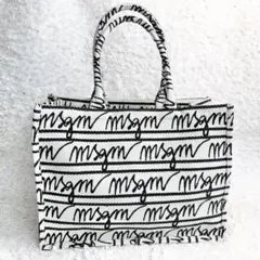 Item thumbnail for item c048b6e5-08cf-44a3-9d17-2a291a8277fe