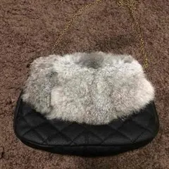 今季大人気！！ ファーバック