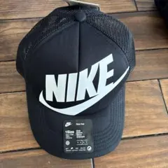 キッズ　NIKE キャップ
