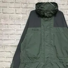 コロンビア　マウンテンパーカー　グリーンL ロゴ刺繍アウトドア0226