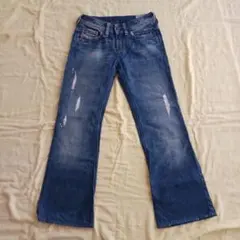 【Diesel】控えめブーツカットデニム