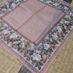 最終値下げ価格！新品　未使用　MARO VALENTINO 花柄ハンカチ