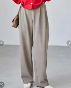 上品なグレージュが好印象♡コーデュロイ タック入りパンツ