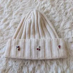 familia クリーム色ニット帽 装飾付き ファミリア