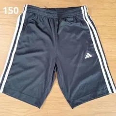 adidas　アディダス　黒　ハーフパンツ　150