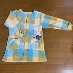 ウサギ刺繍付きチェック柄エプロン　保育士　エプロン