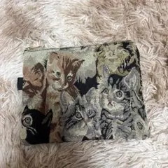 ネコ　ポーチ