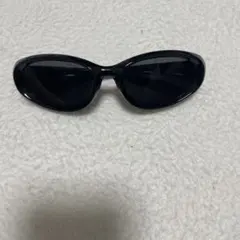 オーバル型 サングラス ブラック