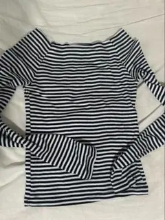 by muni:r ストライプオフショルダー長袖