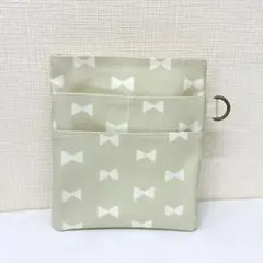 ラミネート生地☆少し大きいナースポケット☆オーガナイザー☆リボン♪くすみグリーン