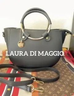 美品⭐︎LAURA DI MAGGIO　ハーフムーン　2wayショルダーバッグのサムネイル
