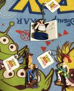 ディズニー　トイストーリー　キーチェーン ウッディー　ジェシー　ウィージー
