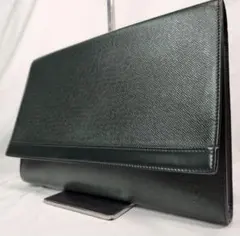 クラッチバッグ