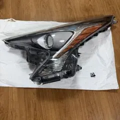 プリウス 50系 前期右ヘッドランプユニット 81145-47691 - メルカリ
