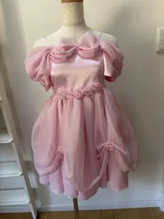 ピンクオフショルダードレス