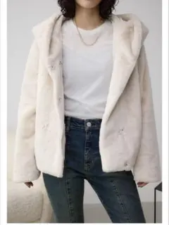 フェイクファーコート