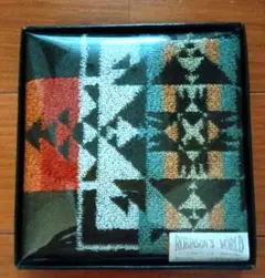 Kontex タオルハンカチ 25×25cm ネイティブ柄 未使用 箱付きのサムネイル