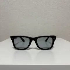 Ray-Ban Wayfarerのサムネイル