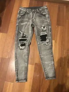 ダメージスキニー