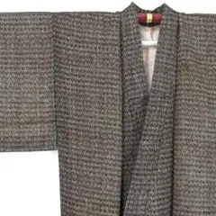【美品】着物 紬 幾何学 ウール 袷 身丈151 裄64 赤茶色