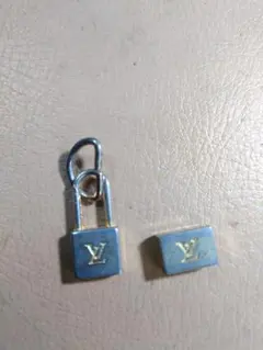 Item thumbnail for item 2d25d279-3f93-4101-82b8-58243683e22f