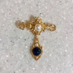 揺れるデザインブローチ ヴィンテージ アンティーク風 海外製品