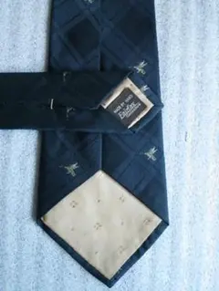 Fairfax　ハンドメイド　刺繡柄＆織り柄　シルクネクタイ